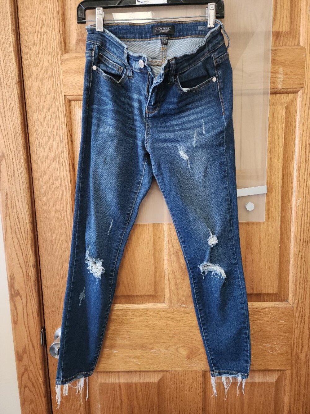 Judy Blue distressed jeans size 7